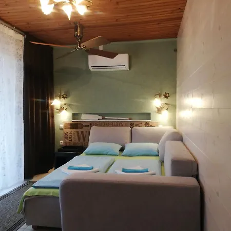 Belloapartamento Haz Balatonkenese, 800m, Jakuzzi Daire