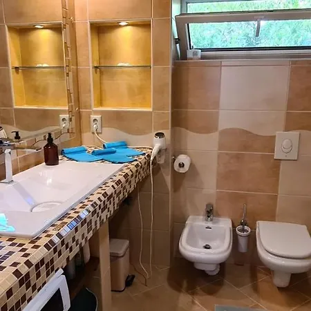 Belloapartamento Haz Balatonkenese, 800m, Jakuzzi *