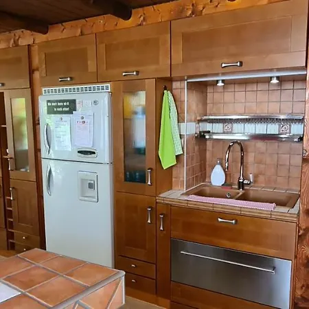 Belloapartamento Haz Balatonkenese, 800m, Jakuzzi Daire *