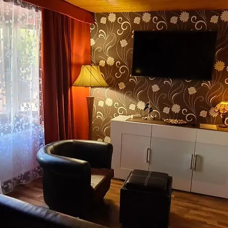 Belloapartamento Haz Balatonkenese, 800m, Jakuzzi Daire