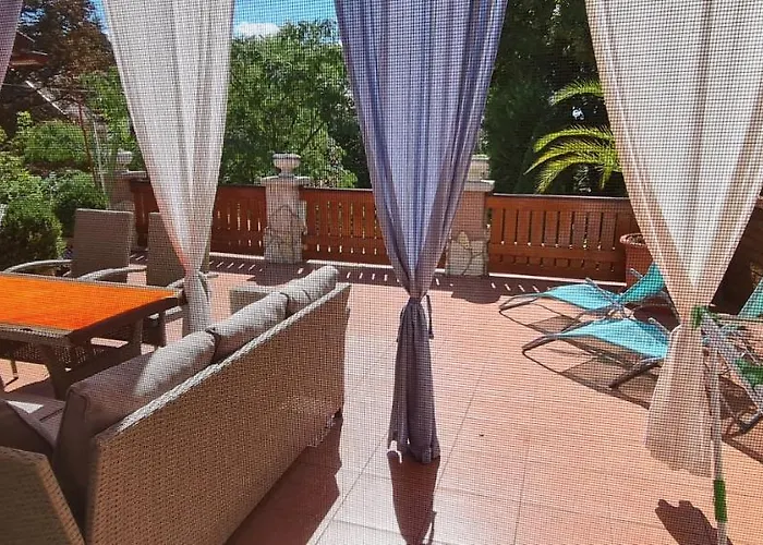 Daire Belloapartamento Haz Balatonkenese, 800m, Jakuzzi Balatonkenese