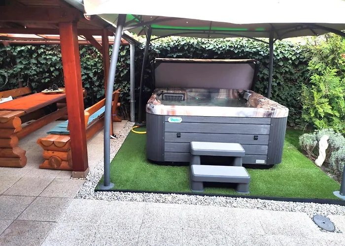 Belloapartamento Haz Balatonkenese, 800m, Jakuzzi Daire